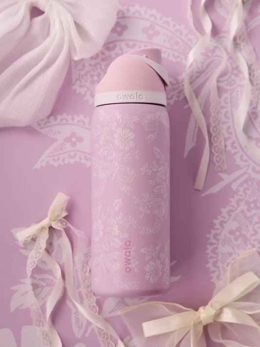 Exclusive Owala FreeSip 32oz Water Bottle