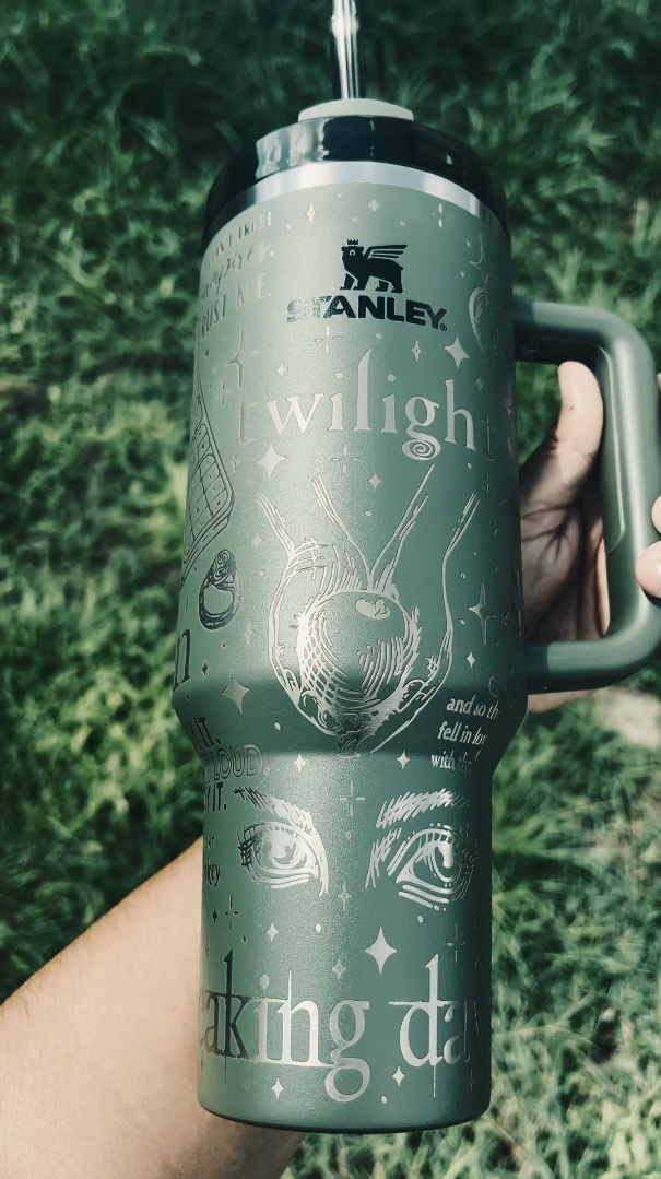 Stanley x Twilight theme Engraved  40oz Tumbler